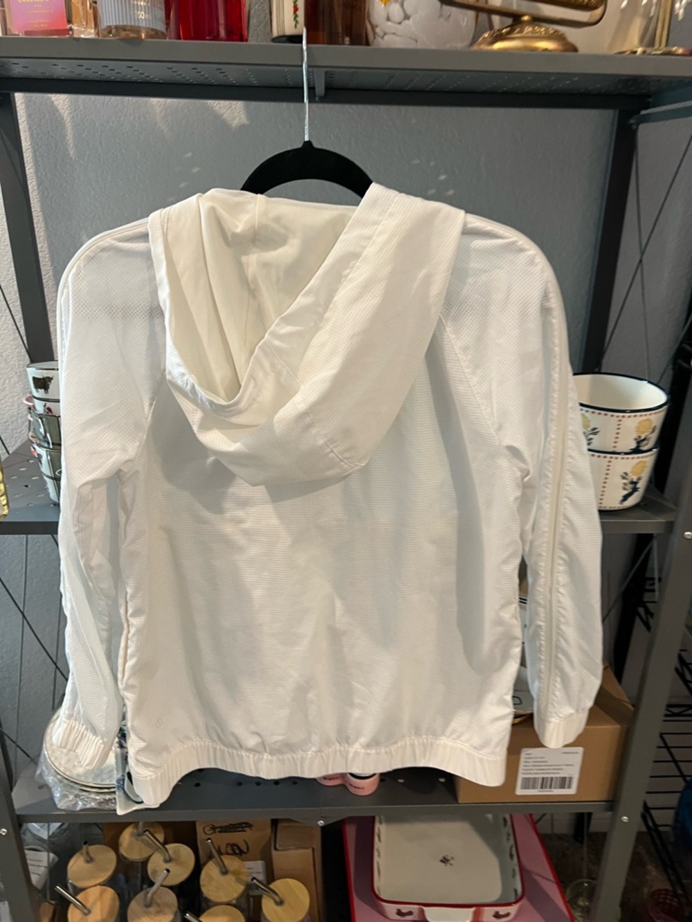Lululemon Pack Light 1/2 Zip Pullover
White, Sz 6 - Picture 7 of 8